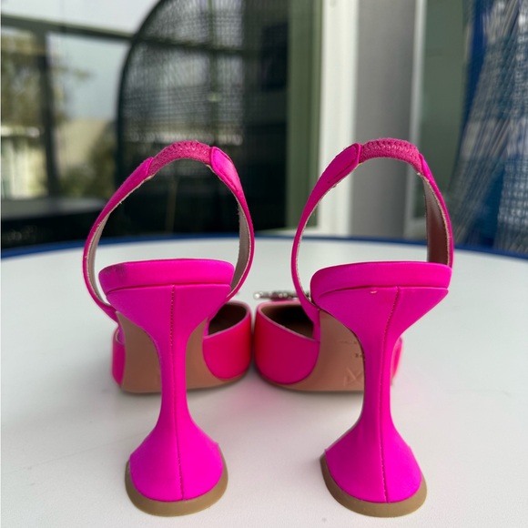 Vibrant Fuchsia Slingback Heels with Sparkling Embellishment size 37 - Picture 9 of 12